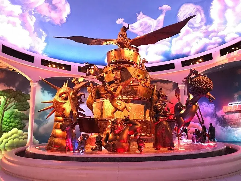 شهربازی موشین گیت دبی | سواری‌های مهیج در موشین گیت | دنیای فیلم‌های هالیوودی در دبی